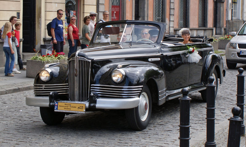 2 ZiS-110 Cabriolet.jpg