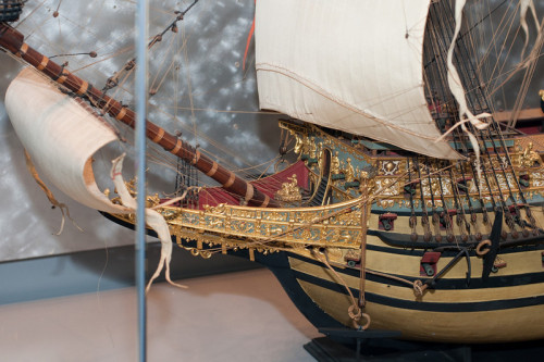 2009-10-03 - USNA Museum - 169 - Sovereign of the Seas - English 1st Rate 100-Gun Ship of 1637 (bow) - _DSC7570-L.jpg